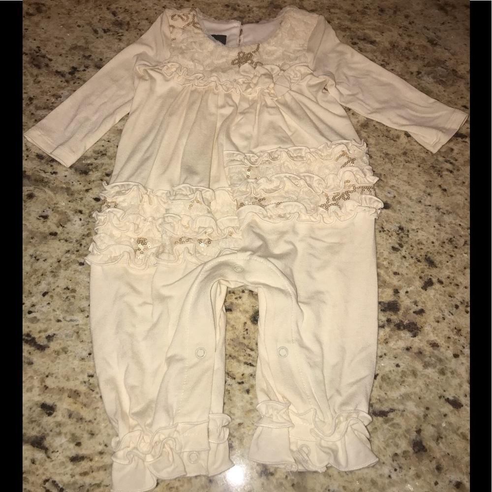 Isobella & Chloe Romper NWOT